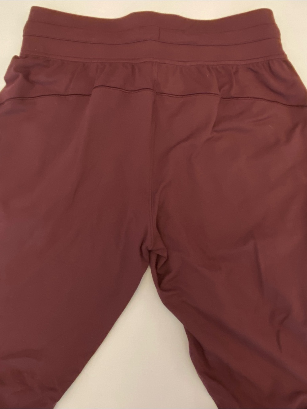 Lululemon Womens size 6 joggers Burgundy pants has front pockets New w/o tags - Picture 2 of 9